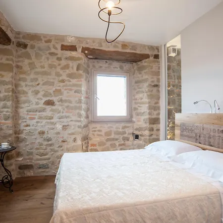 Palazzo Serre - Natura & Piscina * San Leo