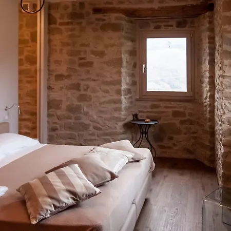 Вилла Palazzo Serre - Natura & Piscina Сан-Лео