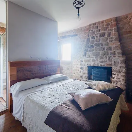 Palazzo Serre - Natura & Piscina San Leo