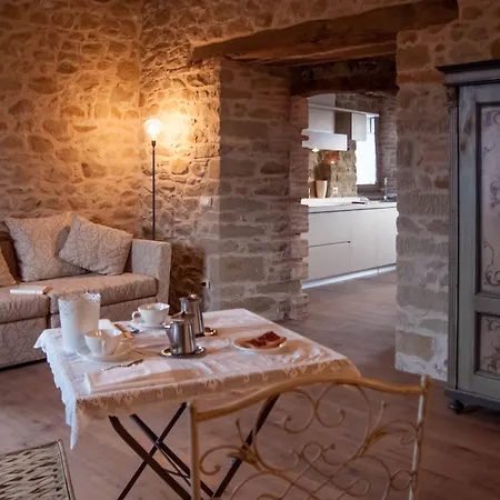 Palazzo Serre - Natura & Piscina San Leo