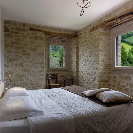 Palazzo Serre - Natura & Piscina San Leo