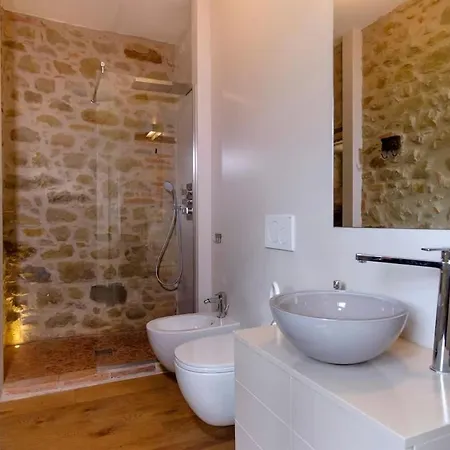 Вилла Palazzo Serre - Natura & Piscina Сан-Лео