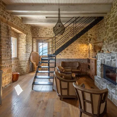 Palazzo Serre - Natura & Piscina Βίλα *