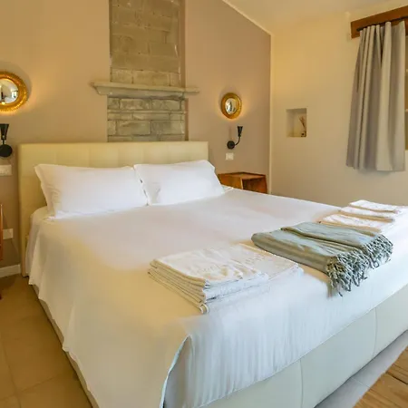 Palazzo Serre - Natura & Piscina Villa *