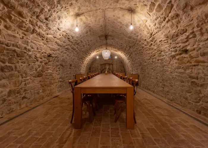 Palazzo Serre - Natura & Piscina Willa San Leo